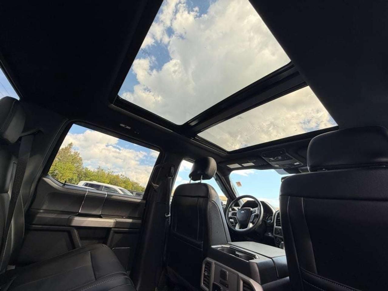 2020 Ford F-150 LARIAT 4WD   SPORT PACKAGE Photo