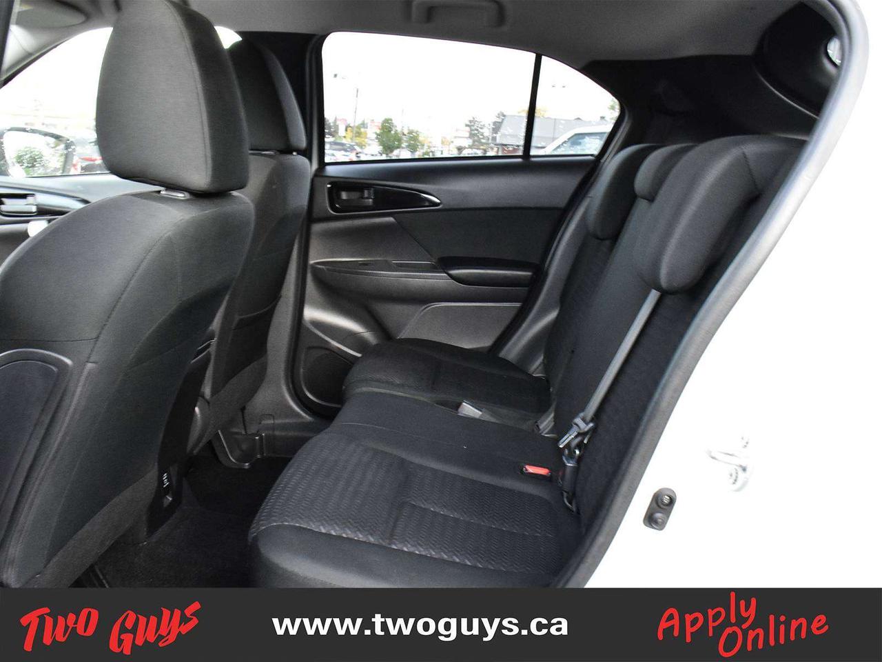 2020 Mitsubishi Eclipse Cross ES AWD Back Up Camera Heated Front Seats Photo