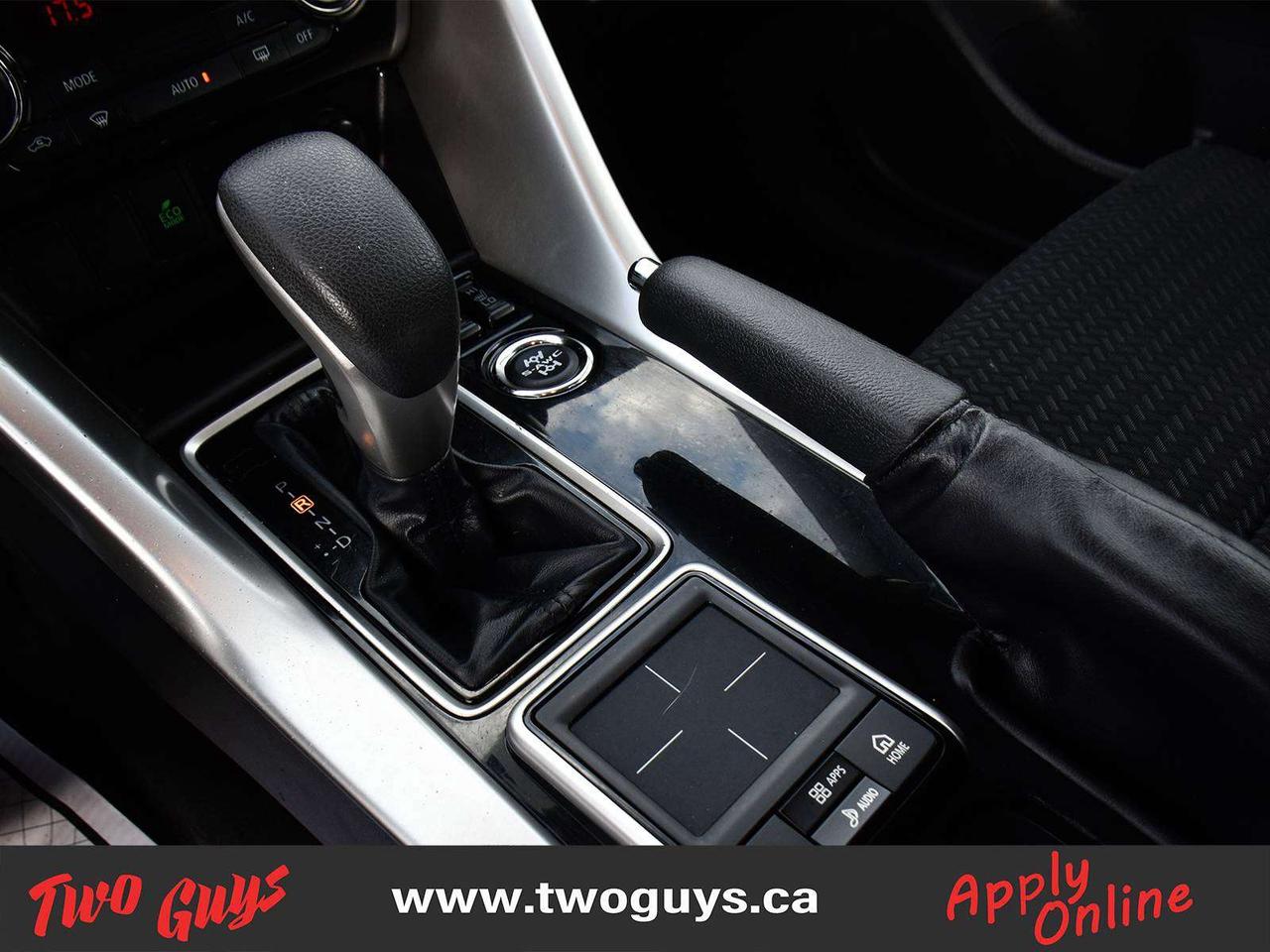 2020 Mitsubishi Eclipse Cross ES AWD Back Up Camera Heated Front Seats Photo