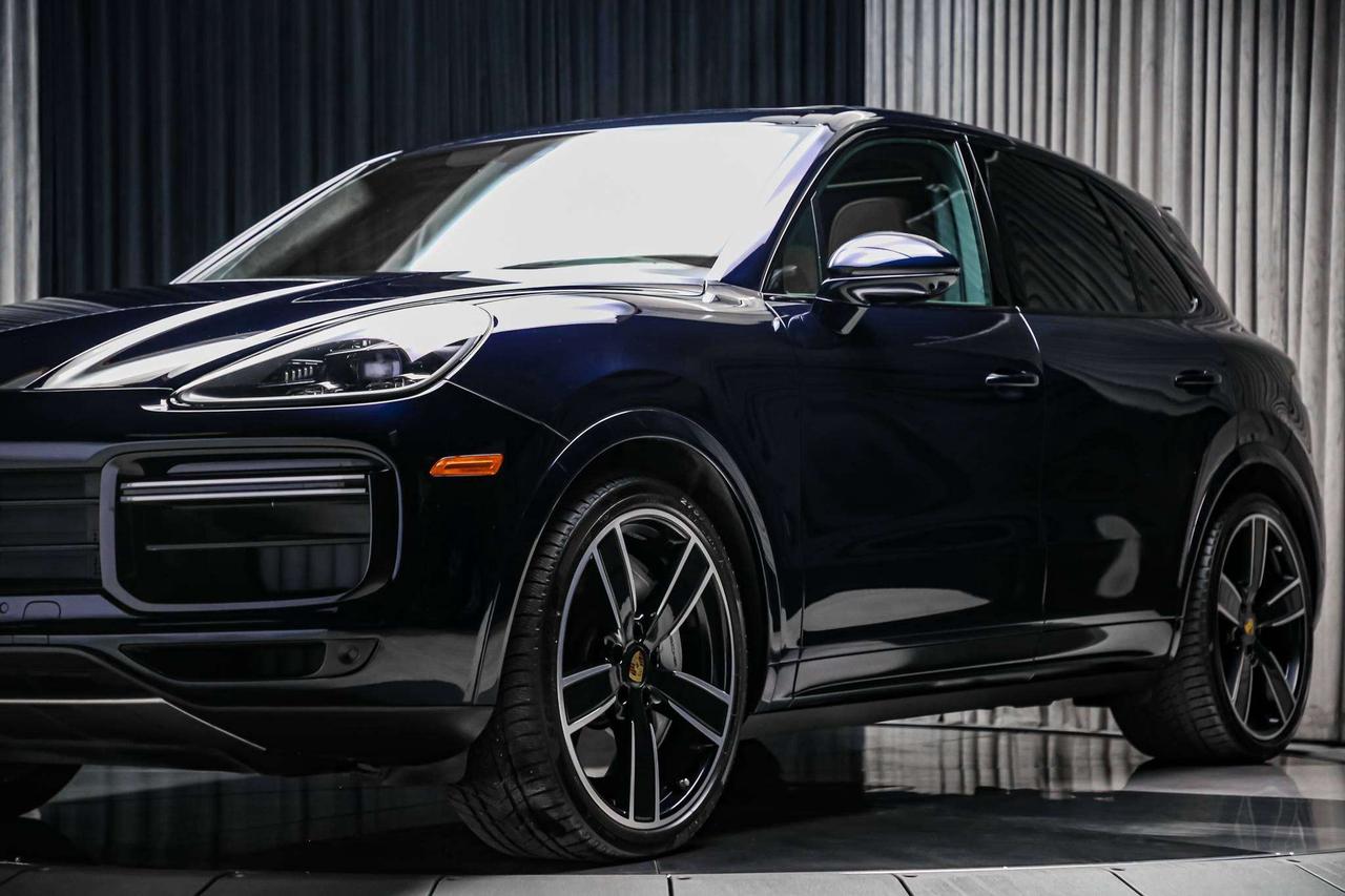 2019 Porsche Cayenne TURBO  HIGHLYOPTIONED NOACCIDENTS SERVICERECORDS Photo