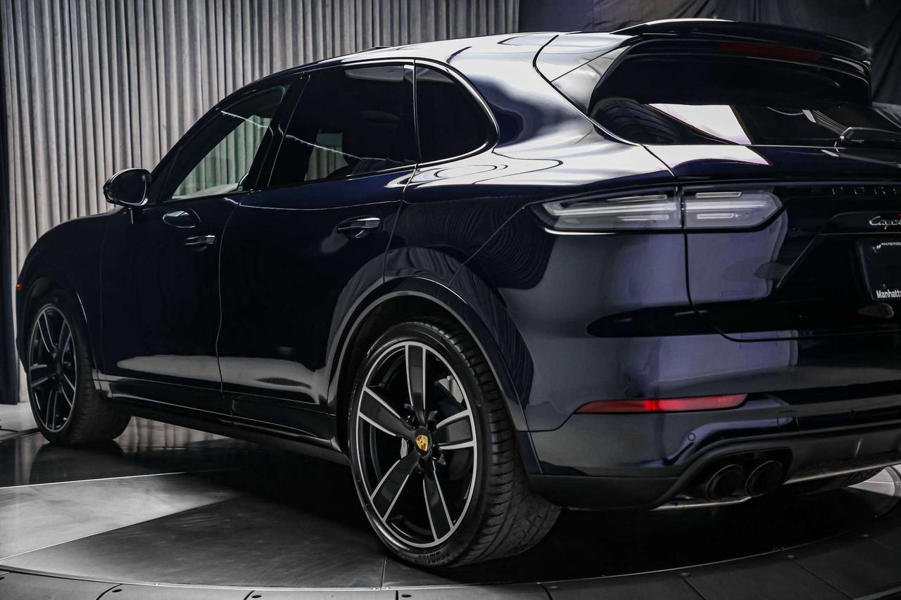 2019 Porsche Cayenne TURBO  HIGHLYOPTIONED NOACCIDENTS SERVICERECORDS Photo