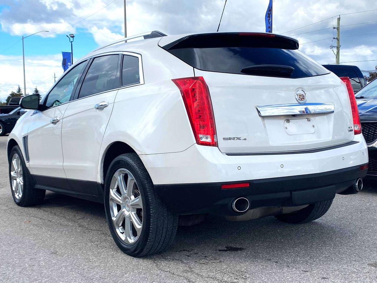 2015 Cadillac SRX Premium AWD ~Nav ~Cam ~Leather ~Roof ~Blind Spot Photo5