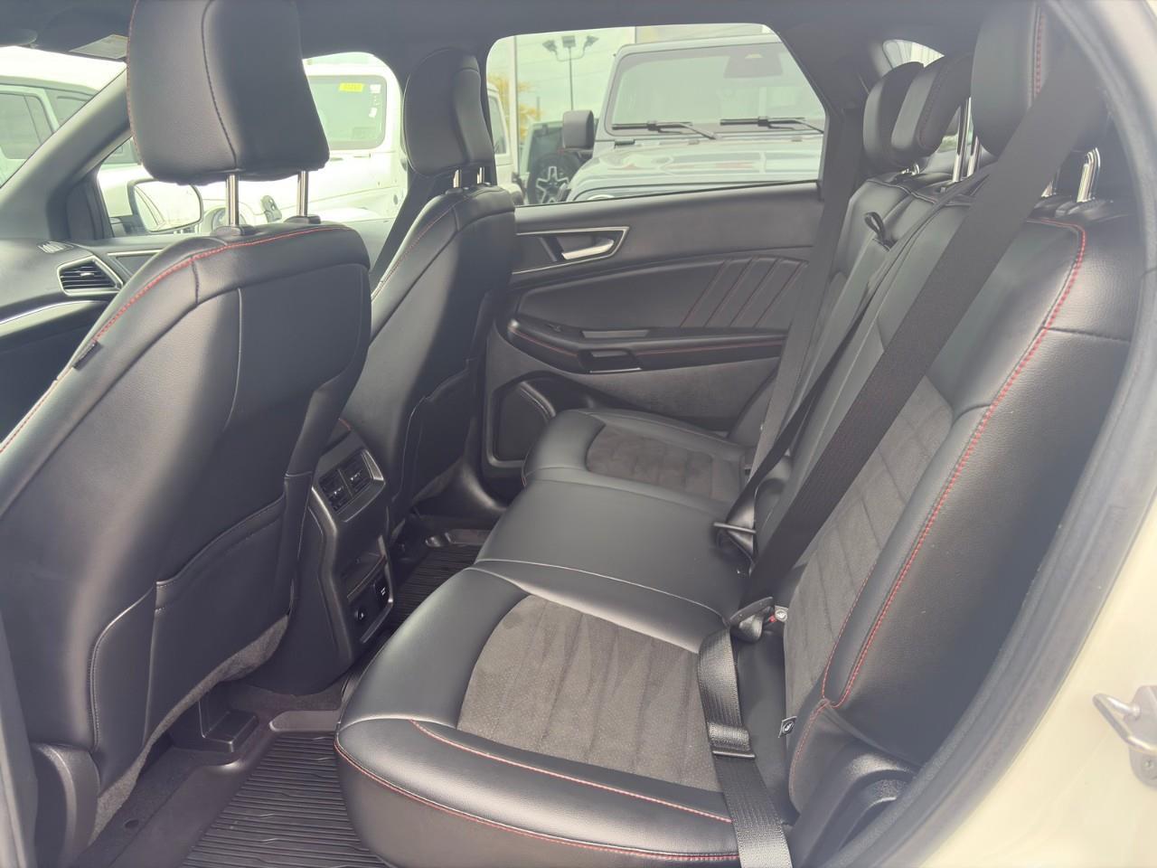2022 Ford Edge SEL 4dr All-wheel Drive Photo