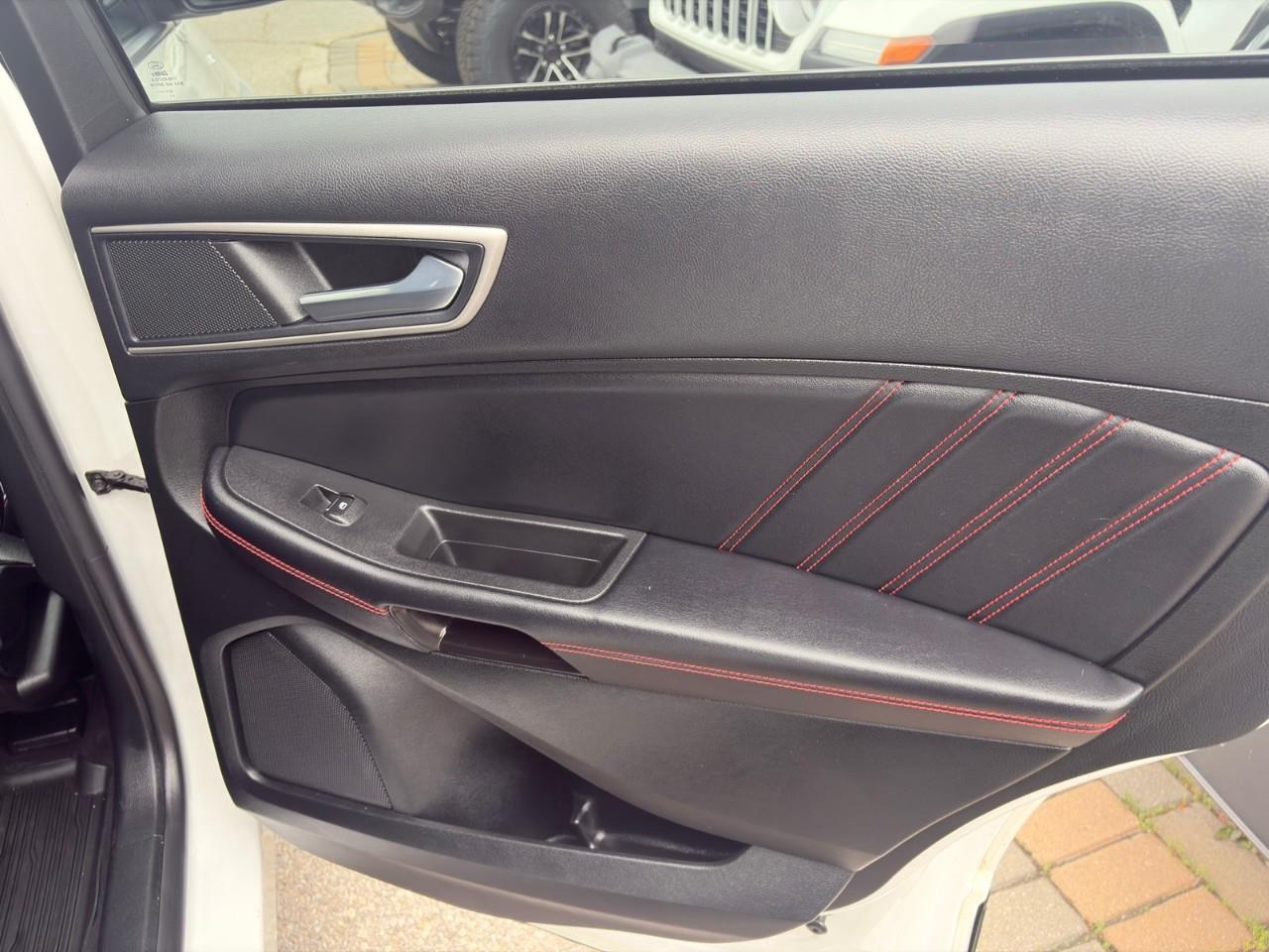 2022 Ford Edge SEL 4dr All-wheel Drive Photo
