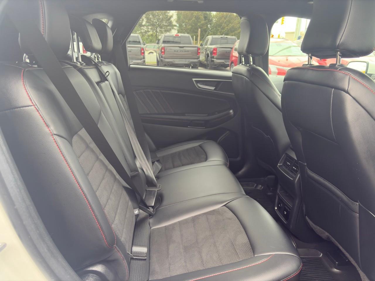 2022 Ford Edge SEL 4dr All-wheel Drive Photo