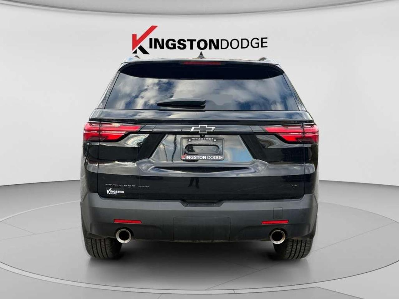 2023 Chevrolet Traverse LT Cloth AWD Photo