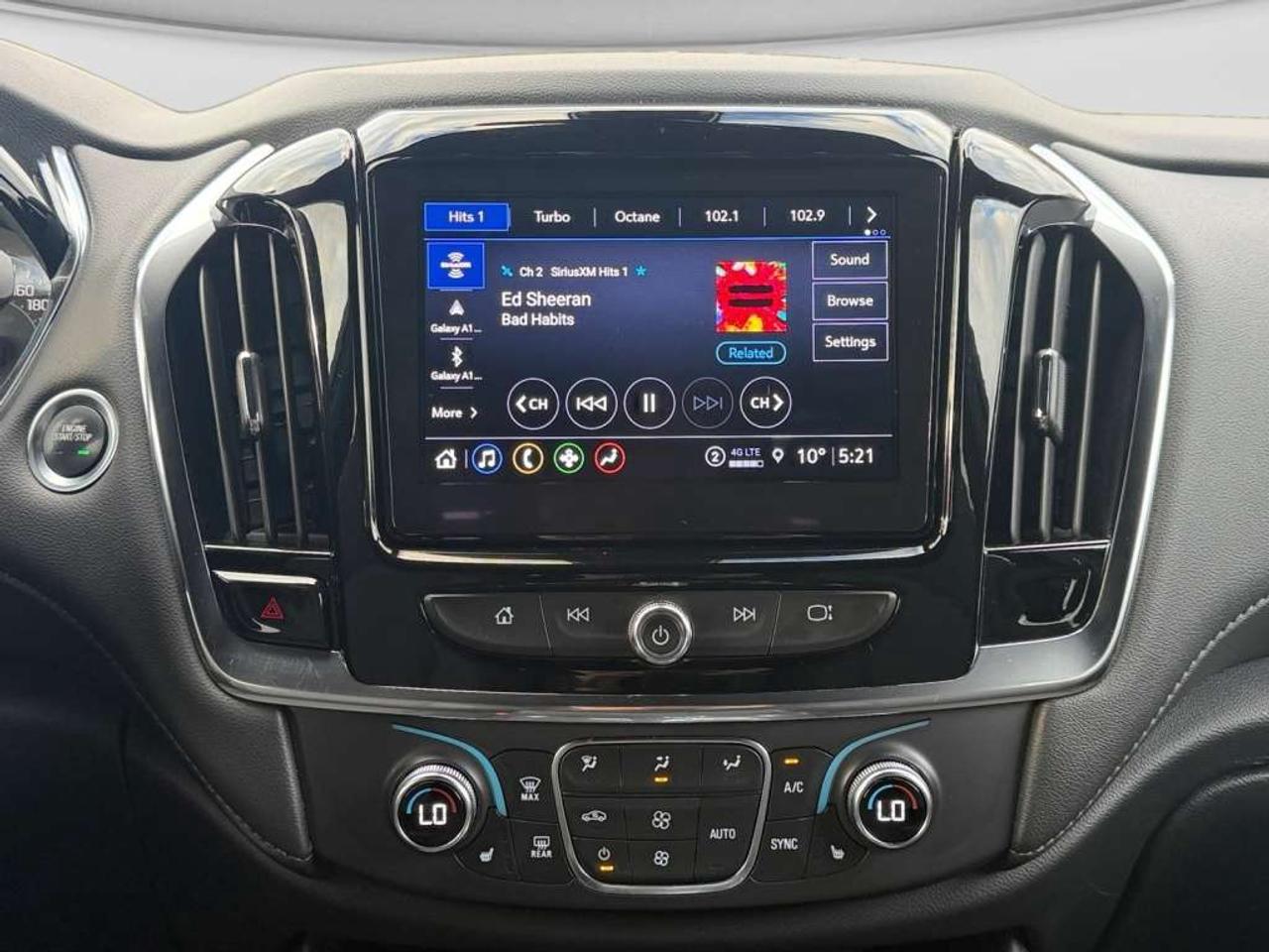 2023 Chevrolet Traverse LT Cloth AWD Photo