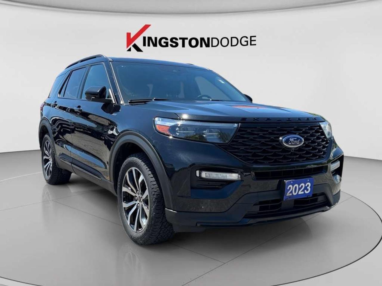 2023 Ford Explorer ST-Line 4WD Photo