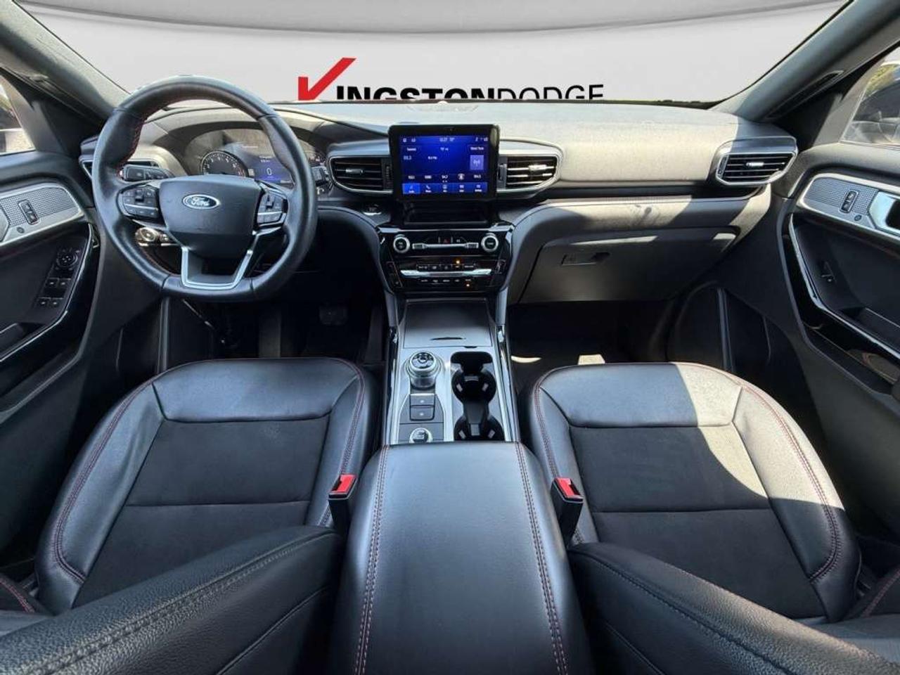 2023 Ford Explorer ST-Line 4WD Photo