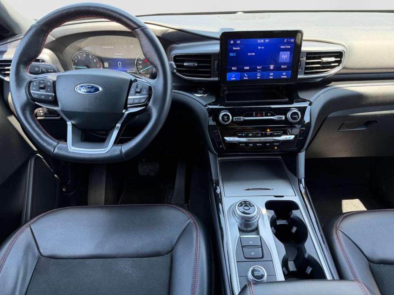 2023 Ford Explorer ST-Line 4WD Photo