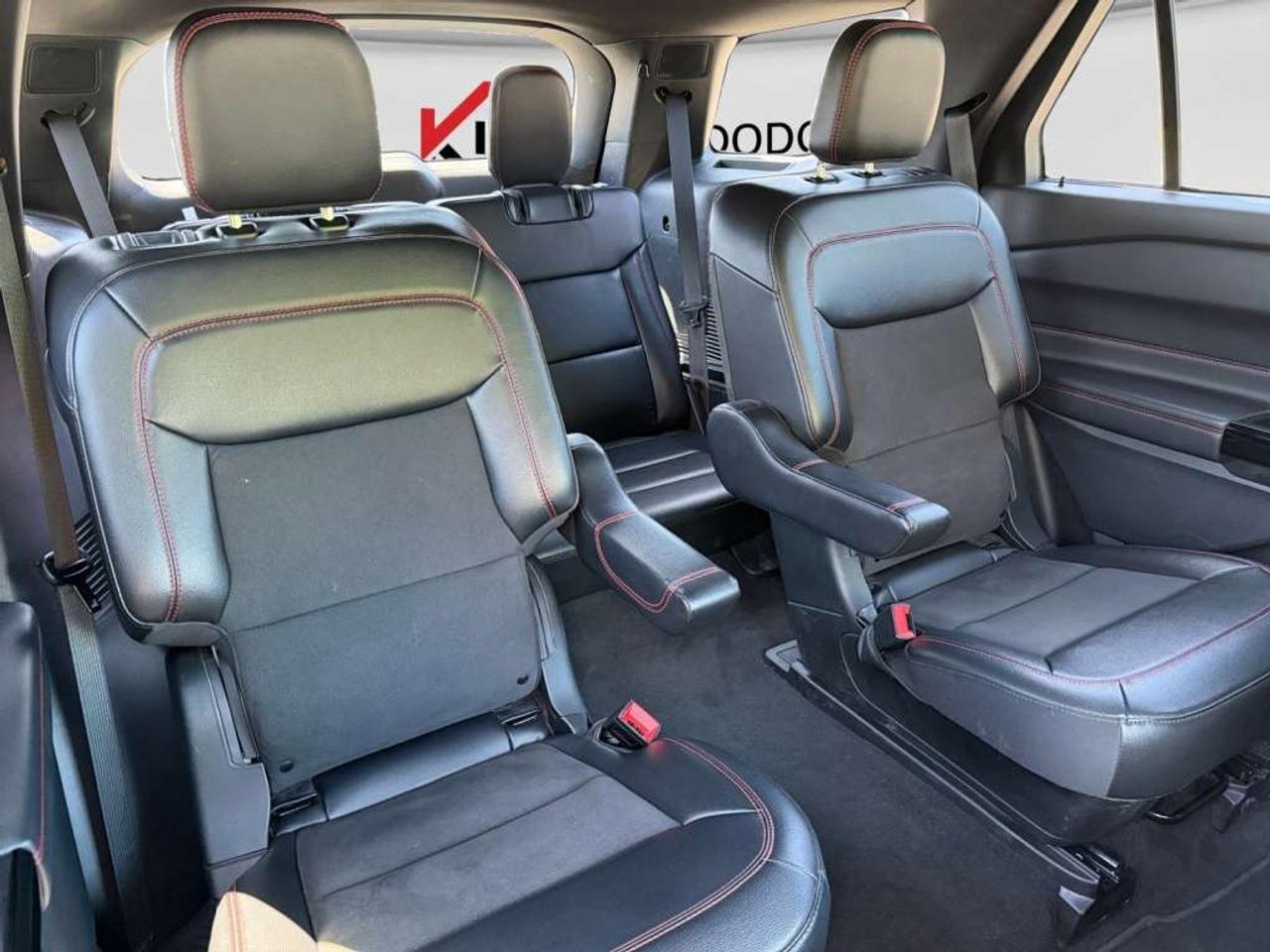 2023 Ford Explorer ST-Line 4WD Photo