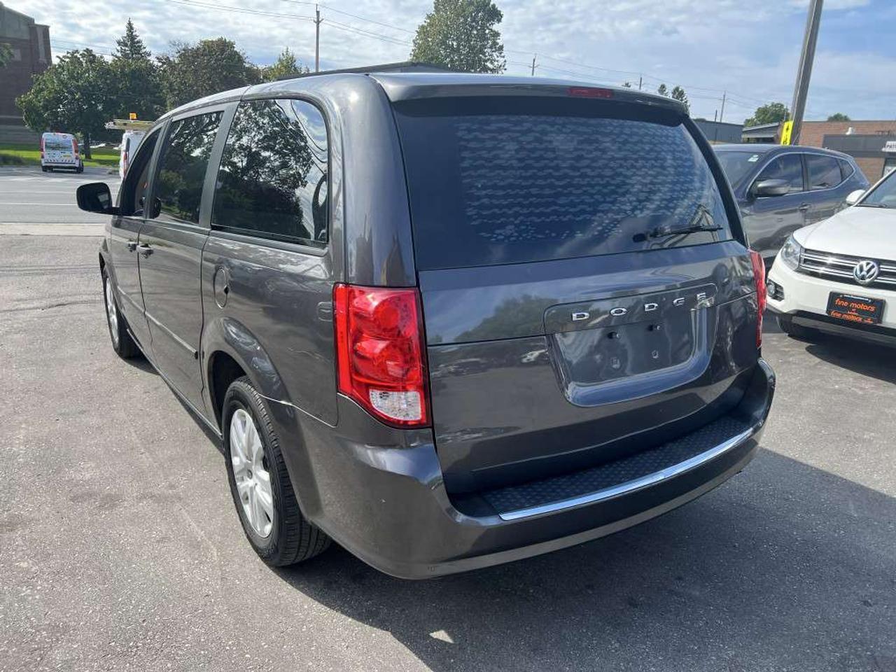 2015 Dodge Grand Caravan SE Front-wheel Drive Passenger Van Automatic Photo4
