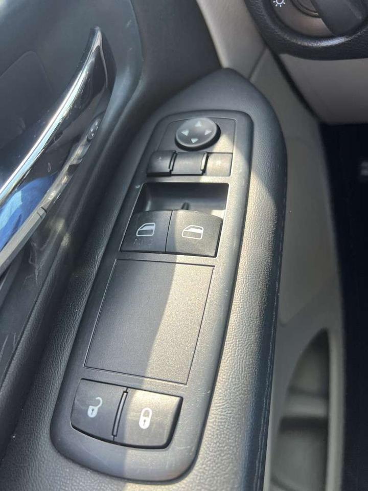 2015 Dodge Grand Caravan SE Front-wheel Drive Passenger Van Automatic Photo