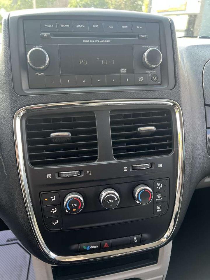 2015 Dodge Grand Caravan SE Front-wheel Drive Passenger Van Automatic Photo