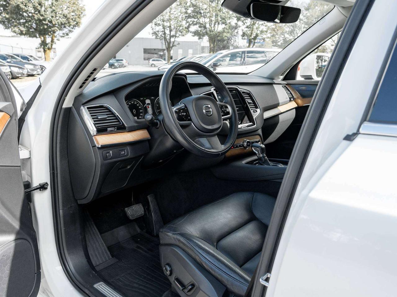 2022 Volvo XC90 Momentum^HarmanKardon^20"Wheels^CPO Rate fr 2.99%* Photo