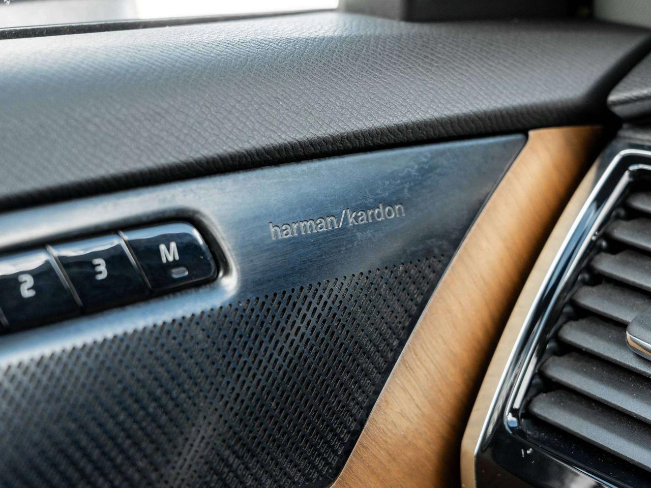 2022 Volvo XC90 Momentum^HarmanKardon^20"Wheels^CPO Rate fr 2.99%* Photo