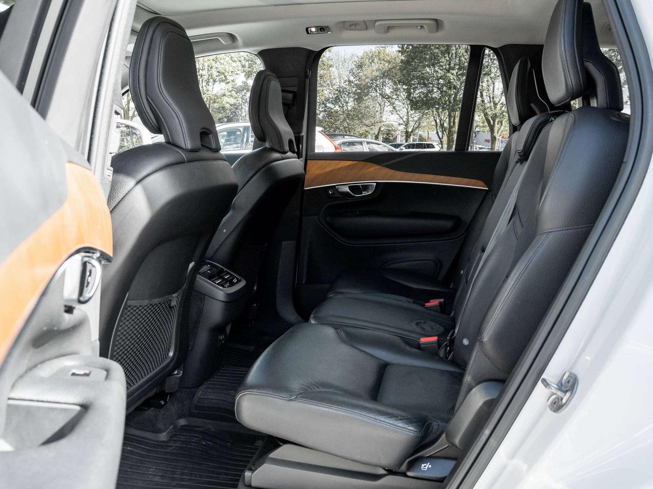 2022 Volvo XC90 Momentum^HarmanKardon^20"Wheels^CPO Rate fr 2.99%* Photo
