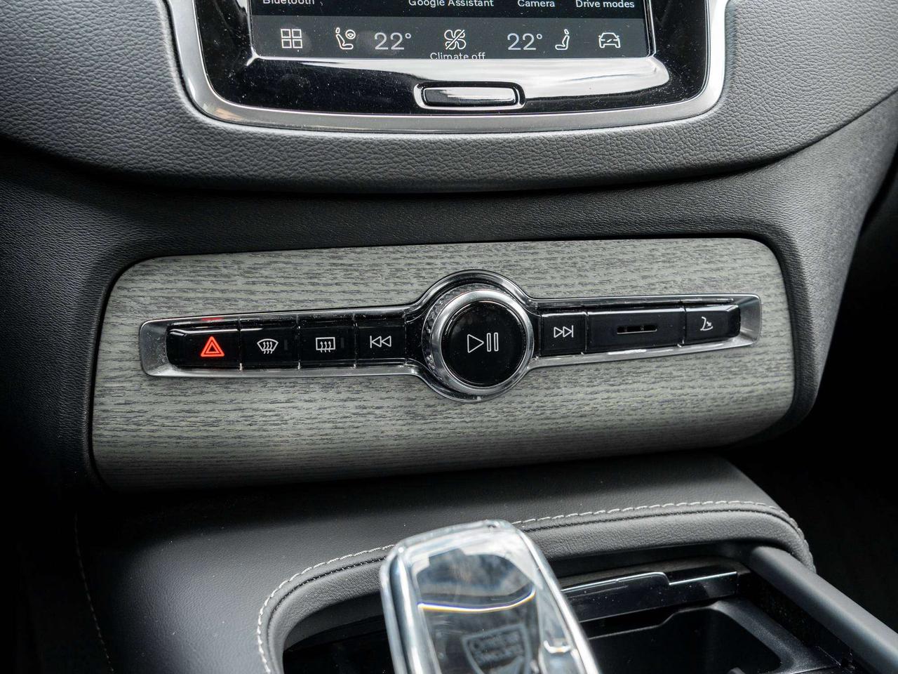 2024 Volvo XC90 ULTIMATE^6 Seater^Plug-In Hybrid^Rate fr 2.99%* Photo