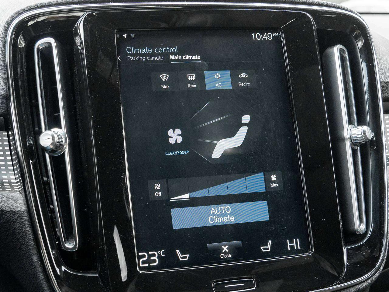 2019 Volvo XC40 R-DESIGN^New Brakes^Navi^Harman Kardon^PilotAssist Photo