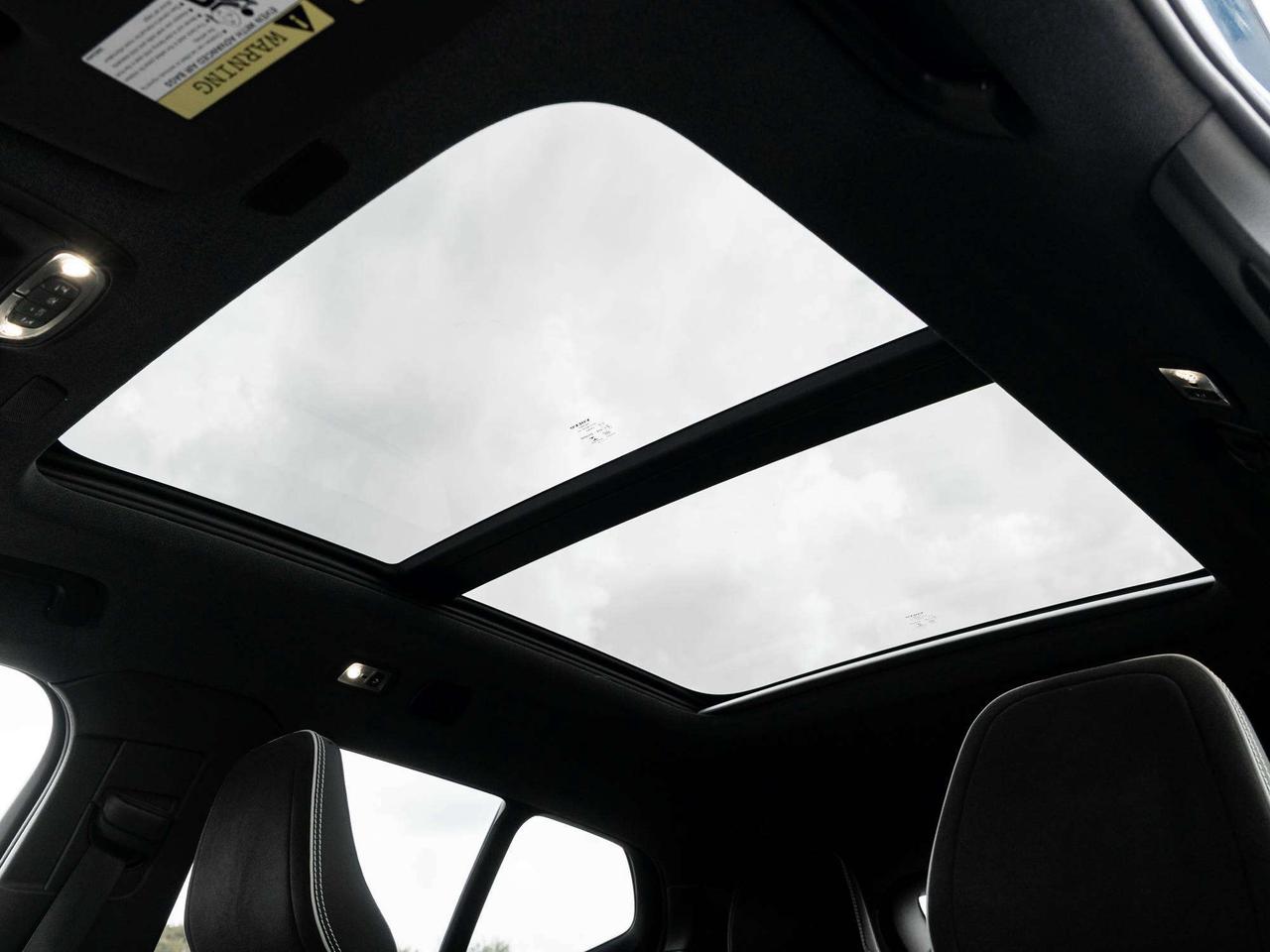 2019 Volvo XC40 R-DESIGN^New Brakes^Navi^Harman Kardon^PilotAssist Photo