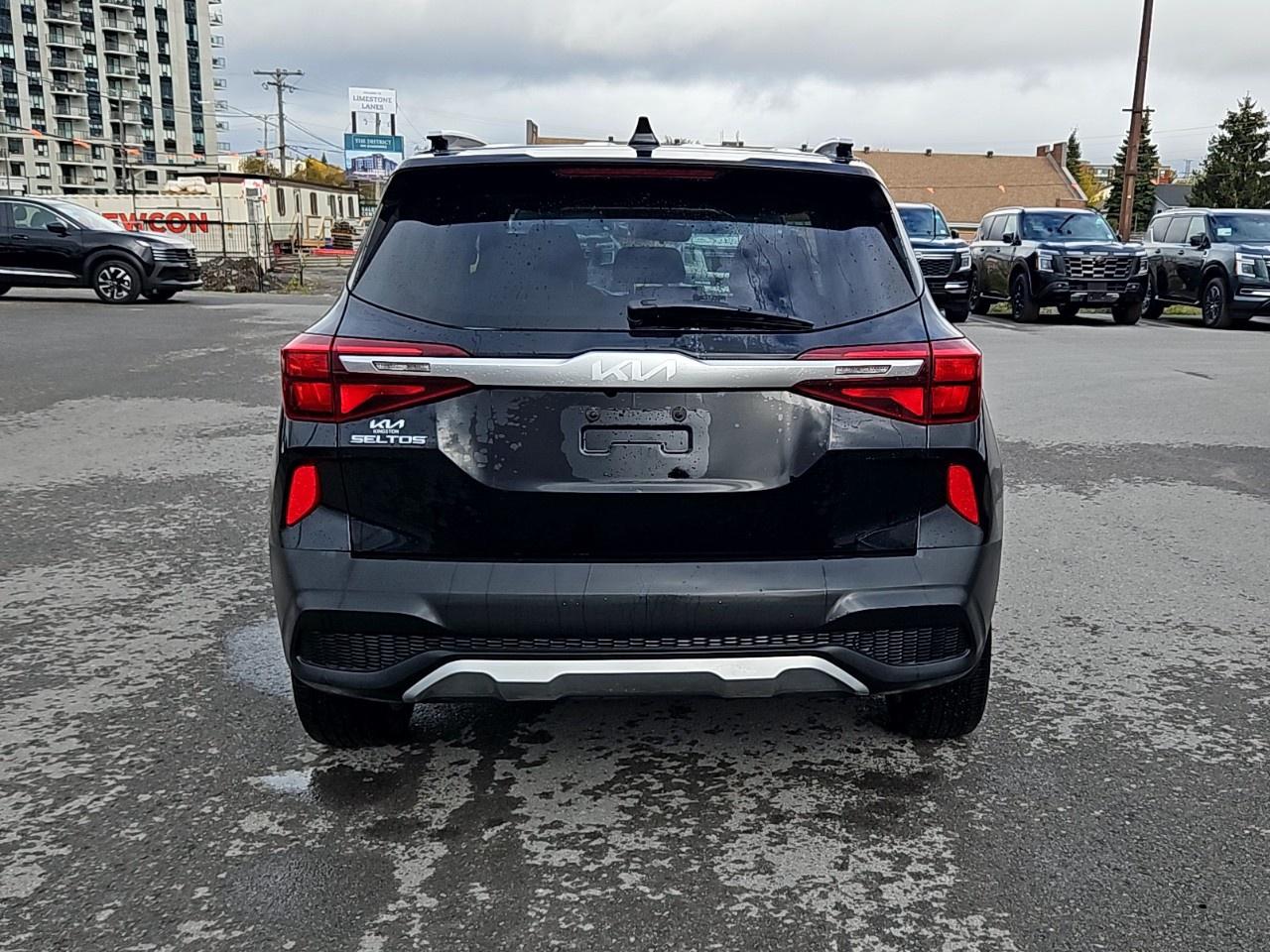 2023 Kia Seltos LX AWD Photo