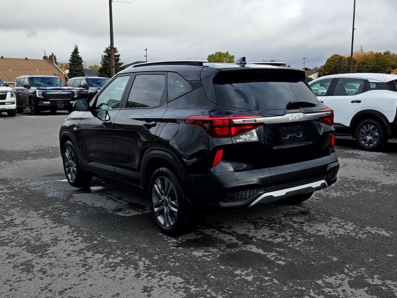 2023 Kia Seltos LX AWD Photo