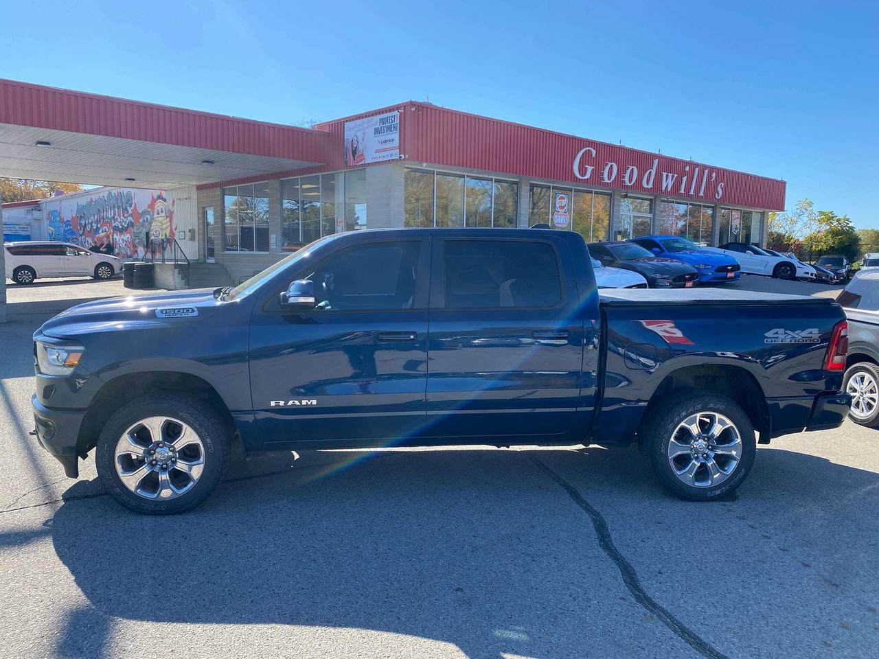 2019 RAM 1500 BIG HORN, 5.7L 4X4, HEATED CLOTH, REMOTE START! Photo