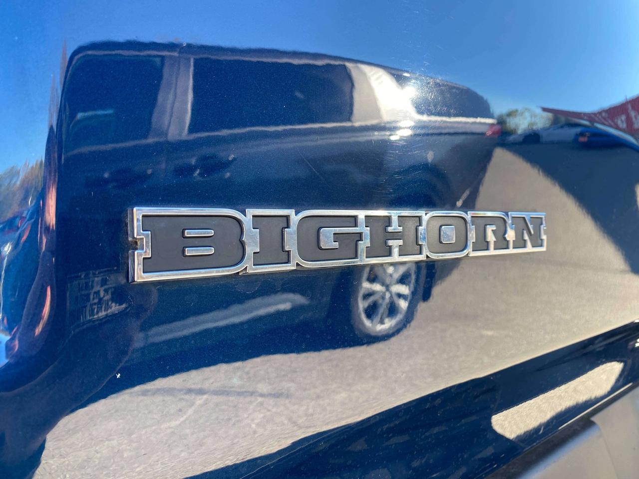 2019 RAM 1500 BIG HORN, 5.7L 4X4, HEATED CLOTH, REMOTE START! Photo