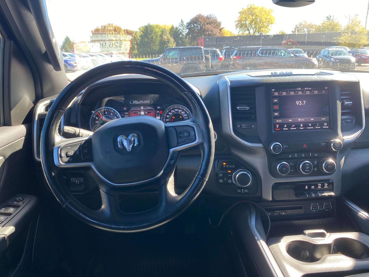 2019 RAM 1500 BIG HORN, 5.7L 4X4, HEATED CLOTH, REMOTE START! Photo