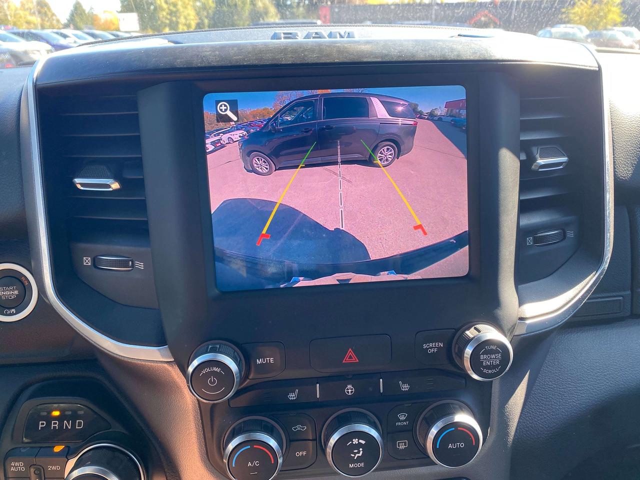 2019 RAM 1500 BIG HORN, 5.7L 4X4, HEATED CLOTH, REMOTE START! Photo