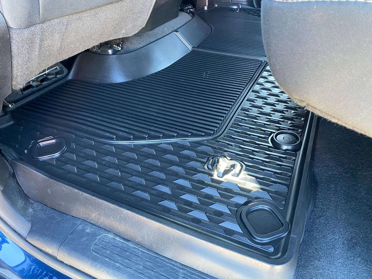 2019 RAM 1500 BIG HORN, 5.7L 4X4, HEATED CLOTH, REMOTE START! Photo