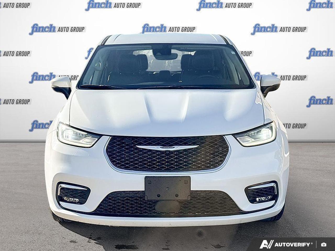 2023 Chrysler Pacifica Touring-L Front-Wheel Drive Passenger Van Photo1