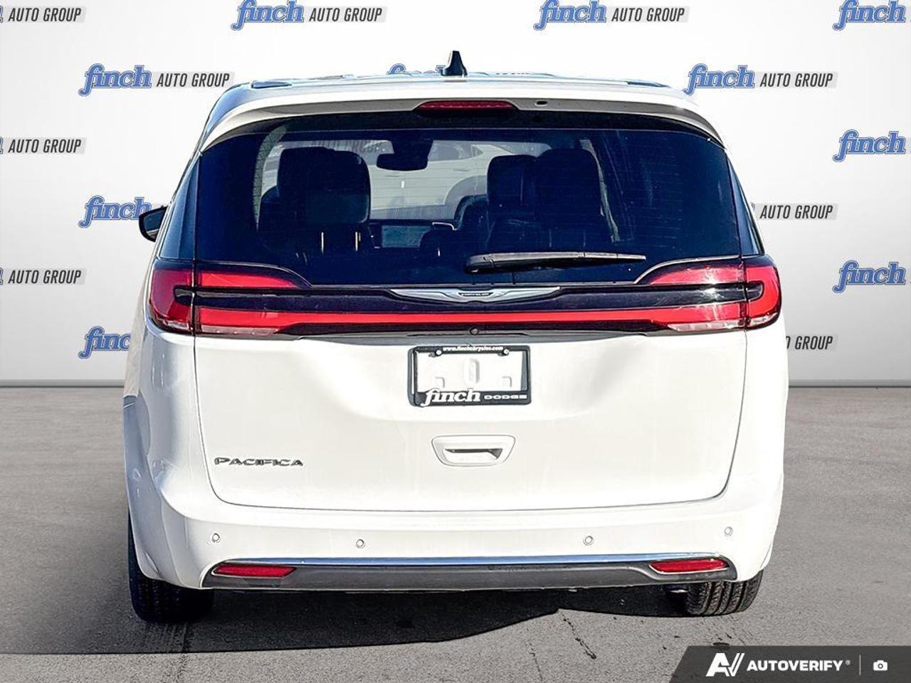 2023 Chrysler Pacifica Touring-L Front-Wheel Drive Passenger Van Photo4
