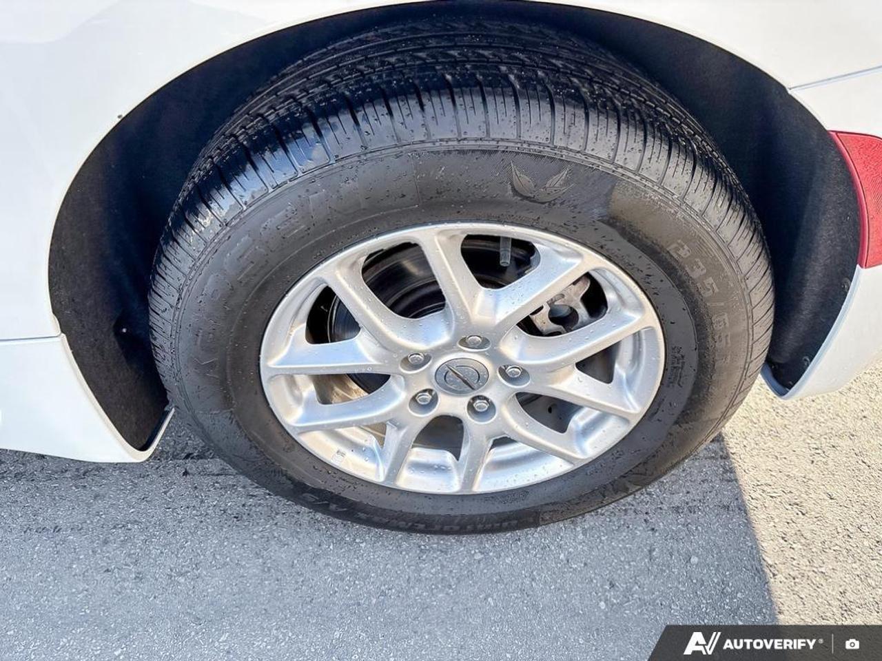 2023 Chrysler Pacifica Touring-L Front-Wheel Drive Passenger Van Photo