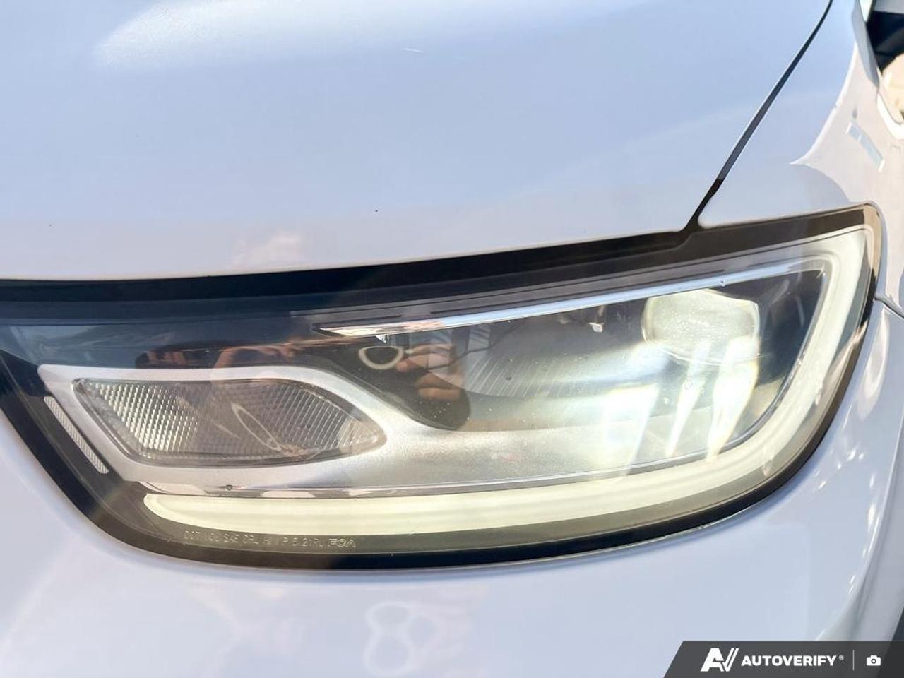 2023 Chrysler Pacifica Touring-L Front-Wheel Drive Passenger Van Photo