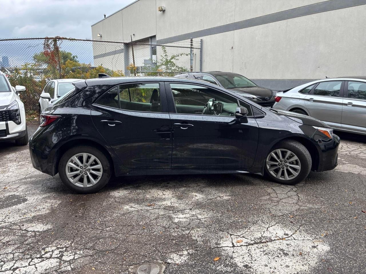 2026 Toyota Corolla Hatchback Base 5dr Photo4