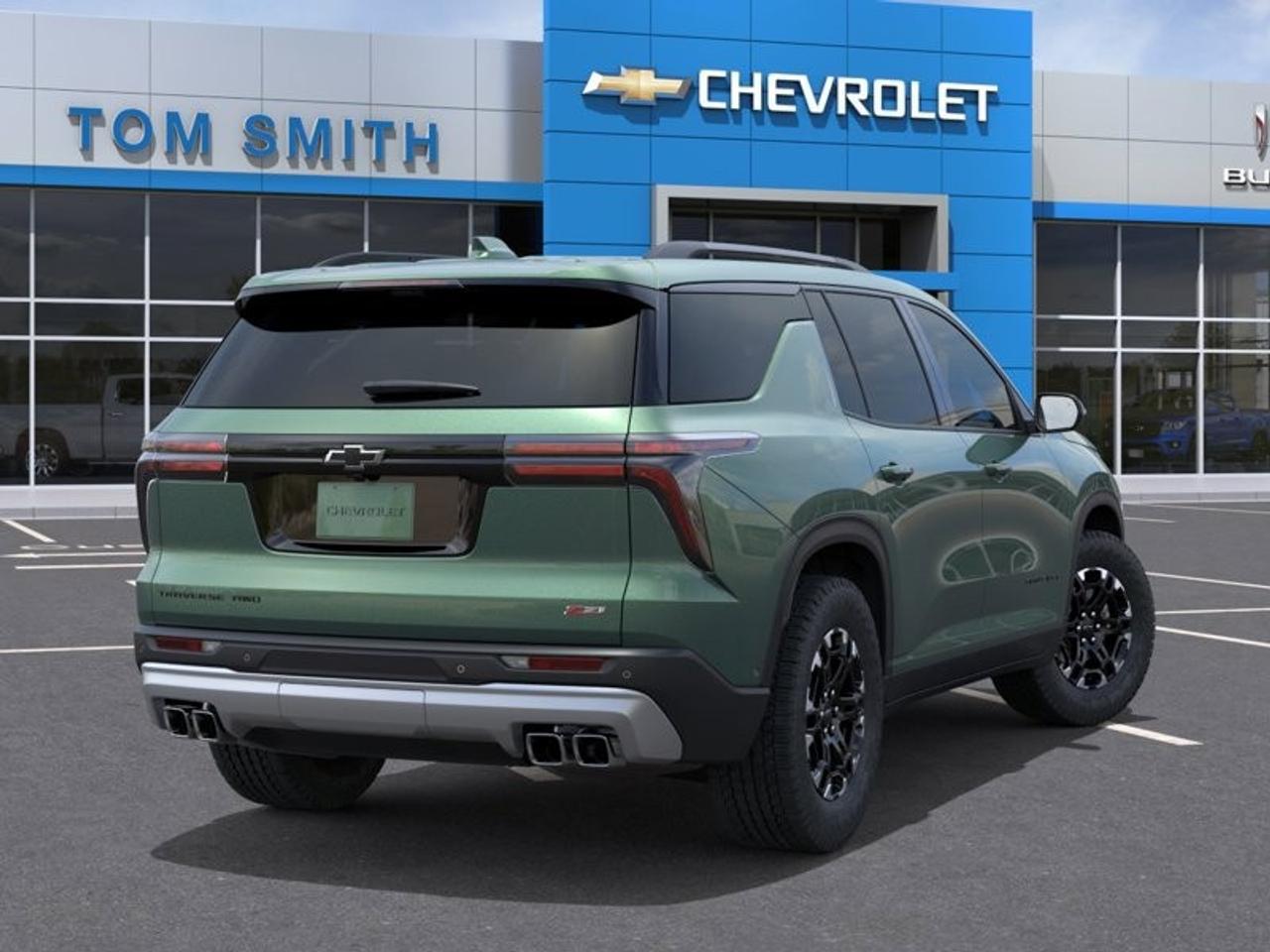 2027 Chevrolet Traverse AWD 4dr Z71 Photo4
