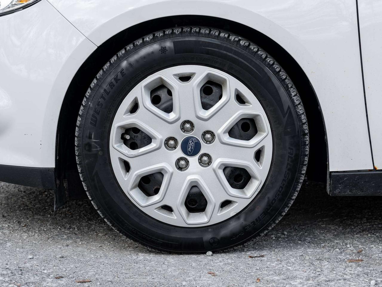 2014 Ford Focus SE   TRADE   AS IS Photo3