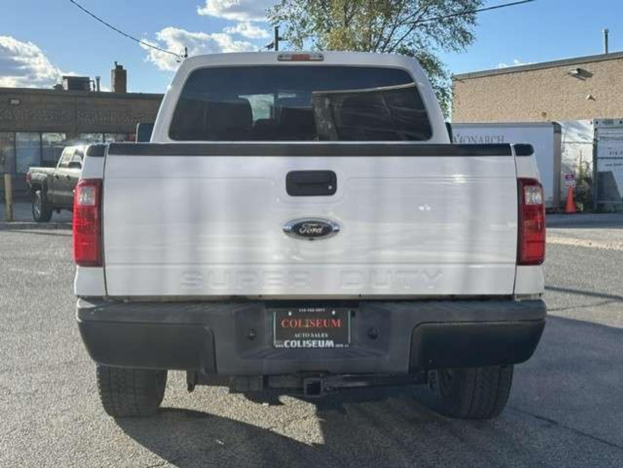 2012 Ford F-250 4WD **CREW CAB SHORT BOX-ONLY 122,000KM-1 OWNER** Photo