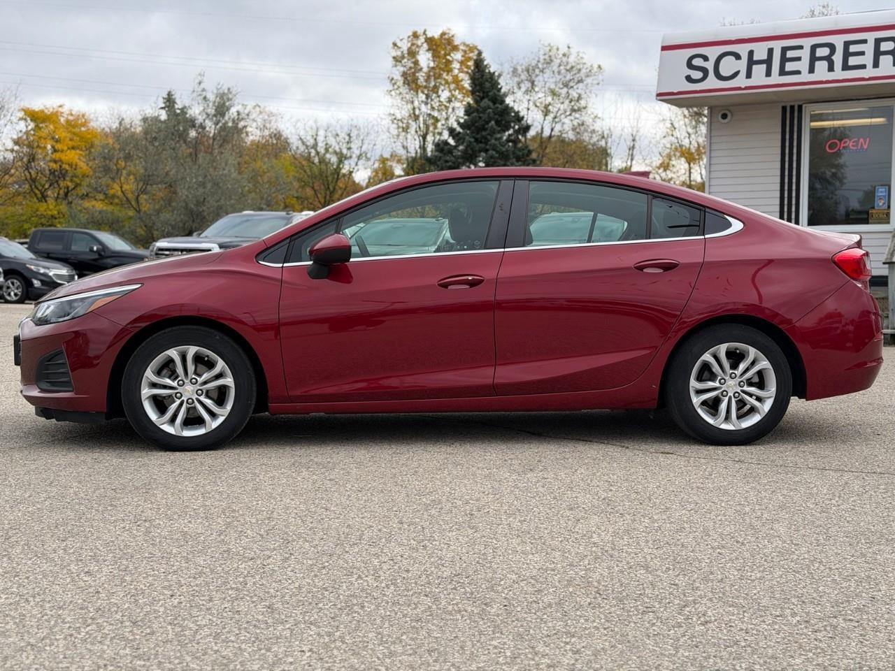 2019 Chevrolet Cruze LT 4dr Sedan Photo5