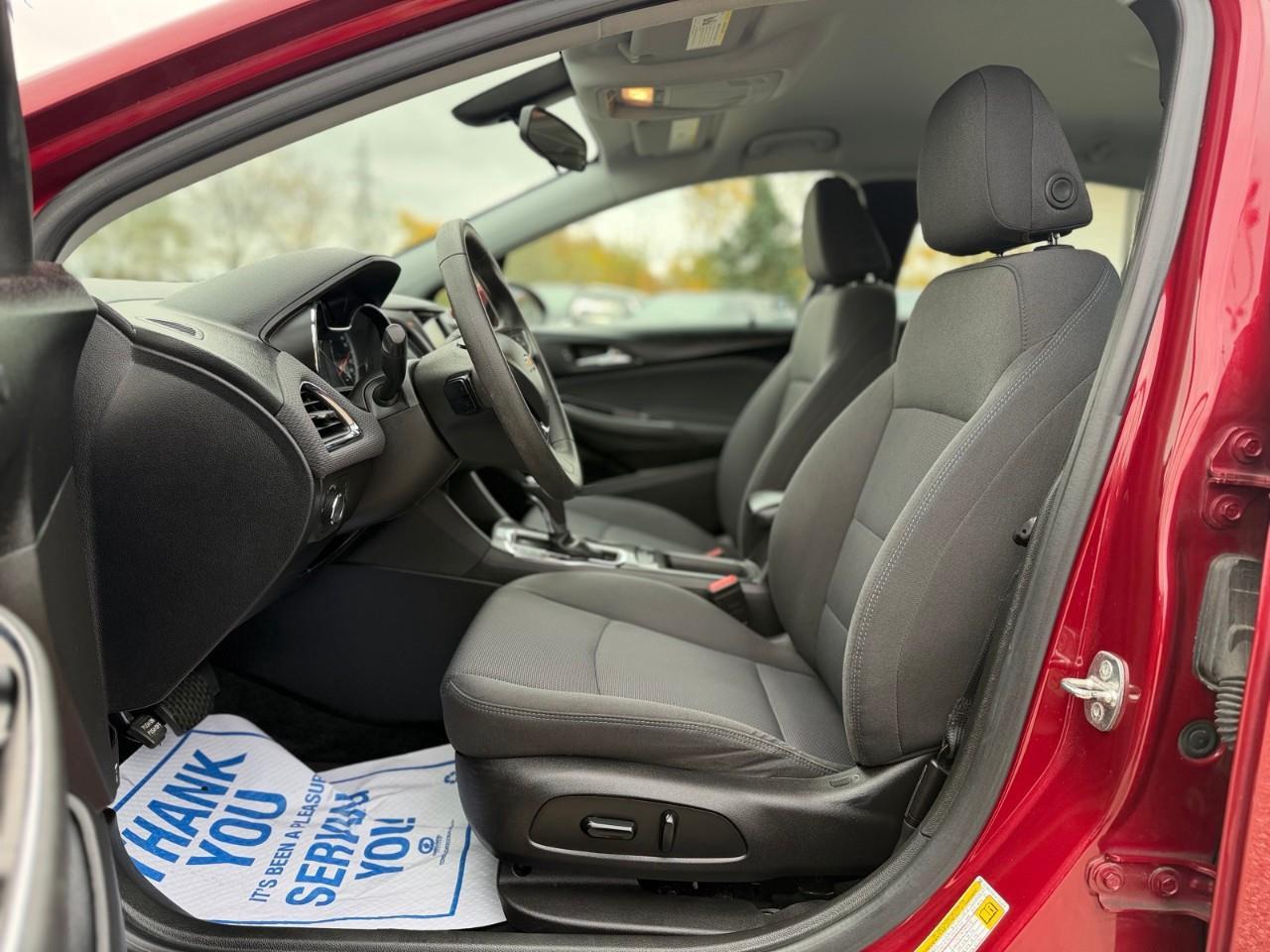 2019 Chevrolet Cruze LT 4dr Sedan Photo