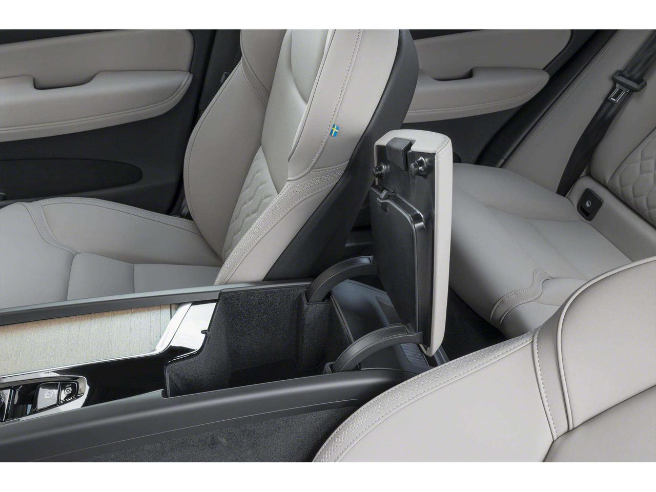 2026 Volvo XC60 CORE^Adaptive Cruise Control^Rate fr 3.49%* Photo