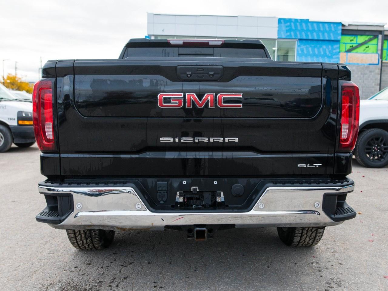 2023 GMC Sierra 1500 Crew Cab Short Box 4-Wheel Drive SLT Photo