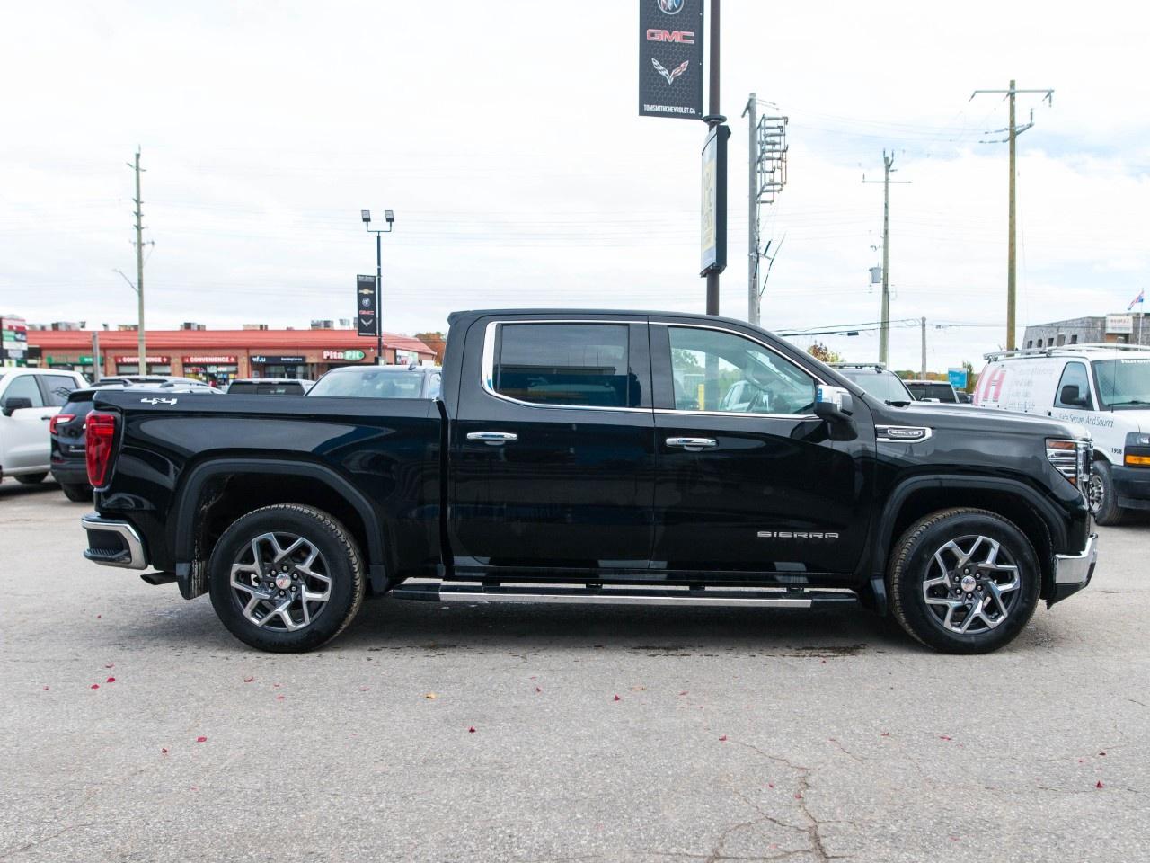 2023 GMC Sierra 1500 Crew Cab Short Box 4-Wheel Drive SLT Photo