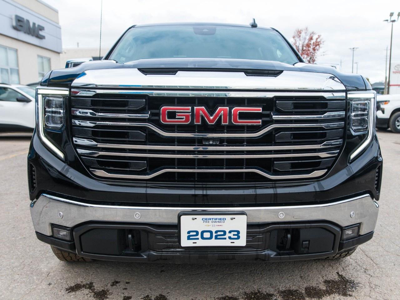 2023 GMC Sierra 1500 Crew Cab Short Box 4-Wheel Drive SLT Photo