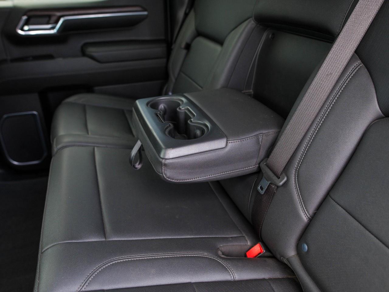2023 GMC Sierra 1500 Crew Cab Short Box 4-Wheel Drive SLT Photo