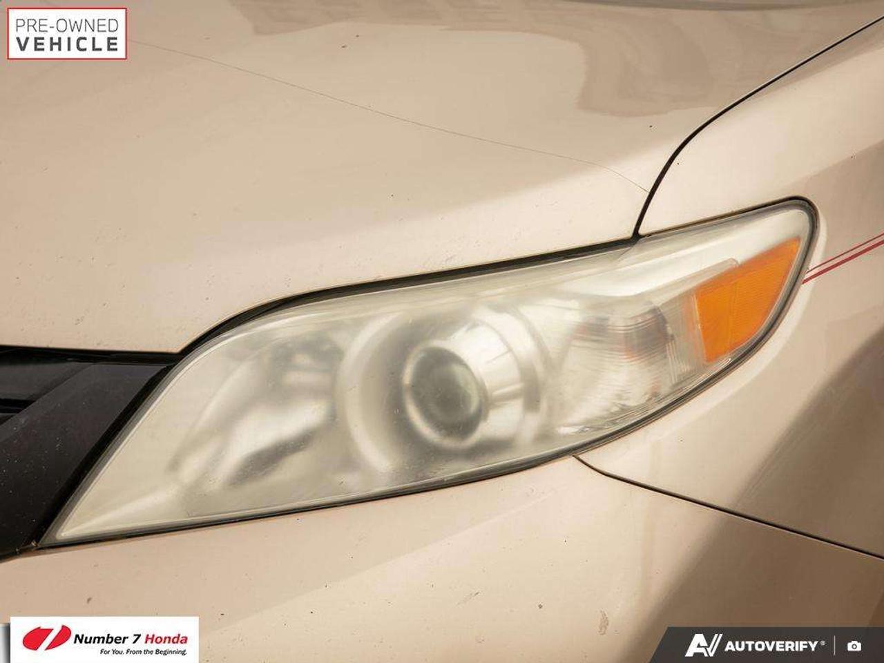2011 Toyota Sienna 5dr V6 7-Pass FWD  *NO REPORTED ACCIDENTS* Photo