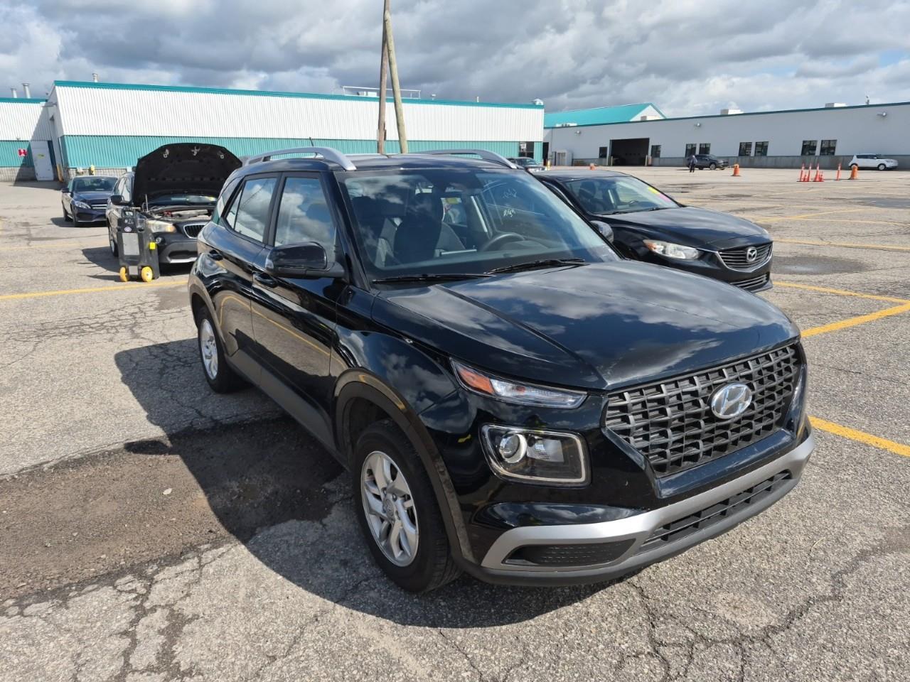 2026 Hyundai Venue Preferred 4dr Front-Wheel Drive Photo3
