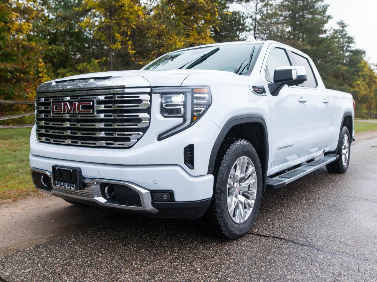 2026 GMC Sierra 1500 Crew Cab Standard Box 4-Wheel Drive Denali Photo
