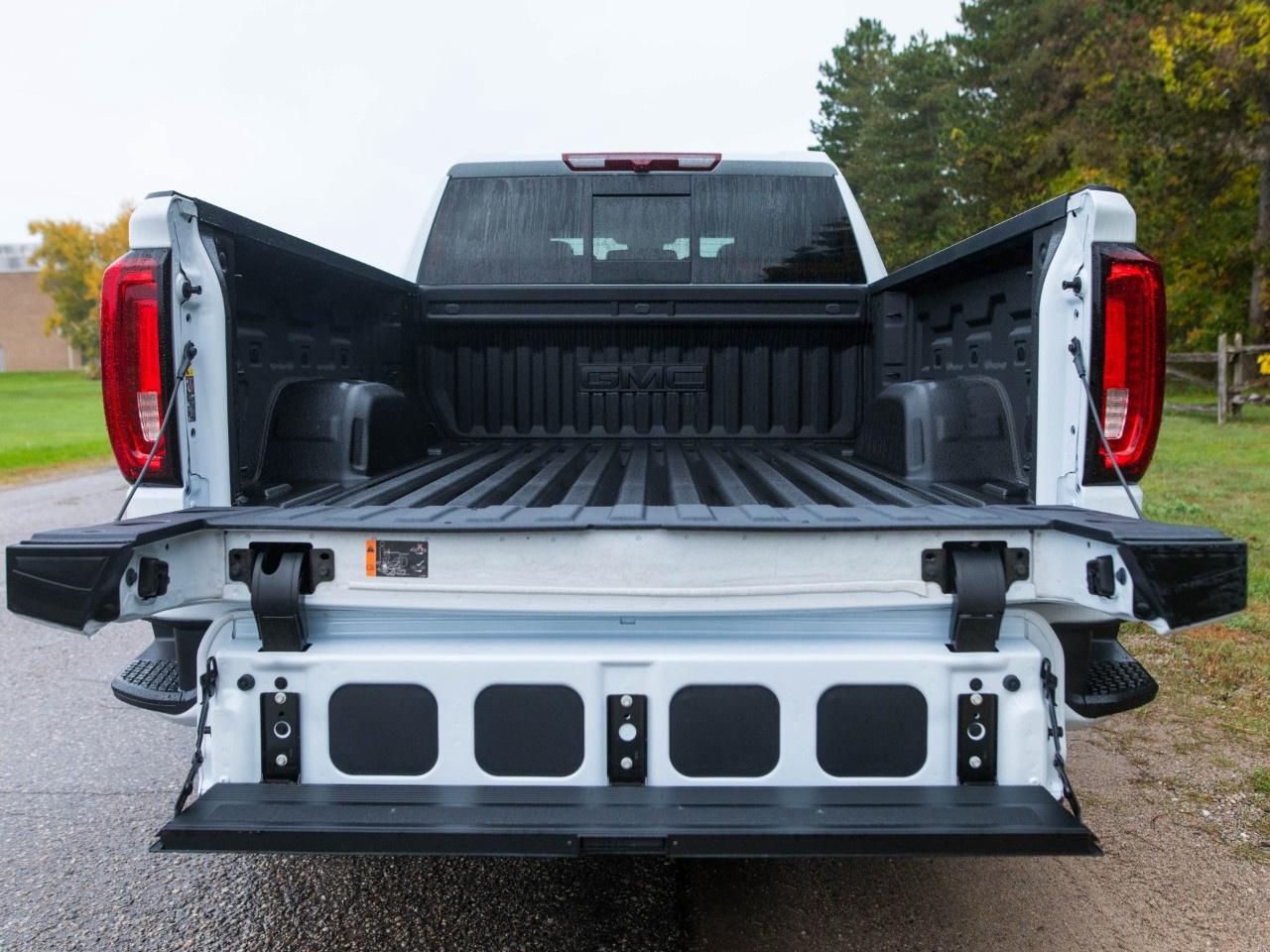 2026 GMC Sierra 1500 Crew Cab Standard Box 4-Wheel Drive Denali Photo